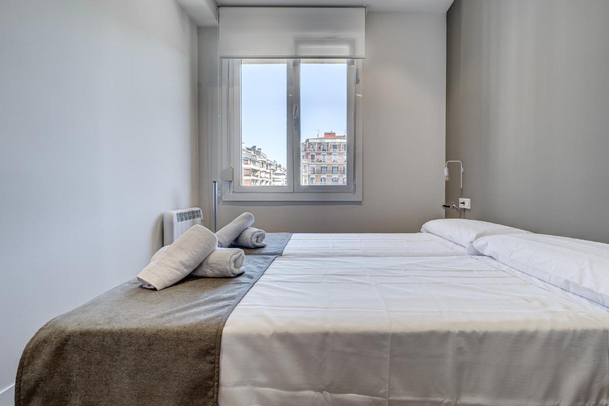 Apartamentos Gran Via By Sanse Holidays San Sebastian Ngoại thất bức ảnh