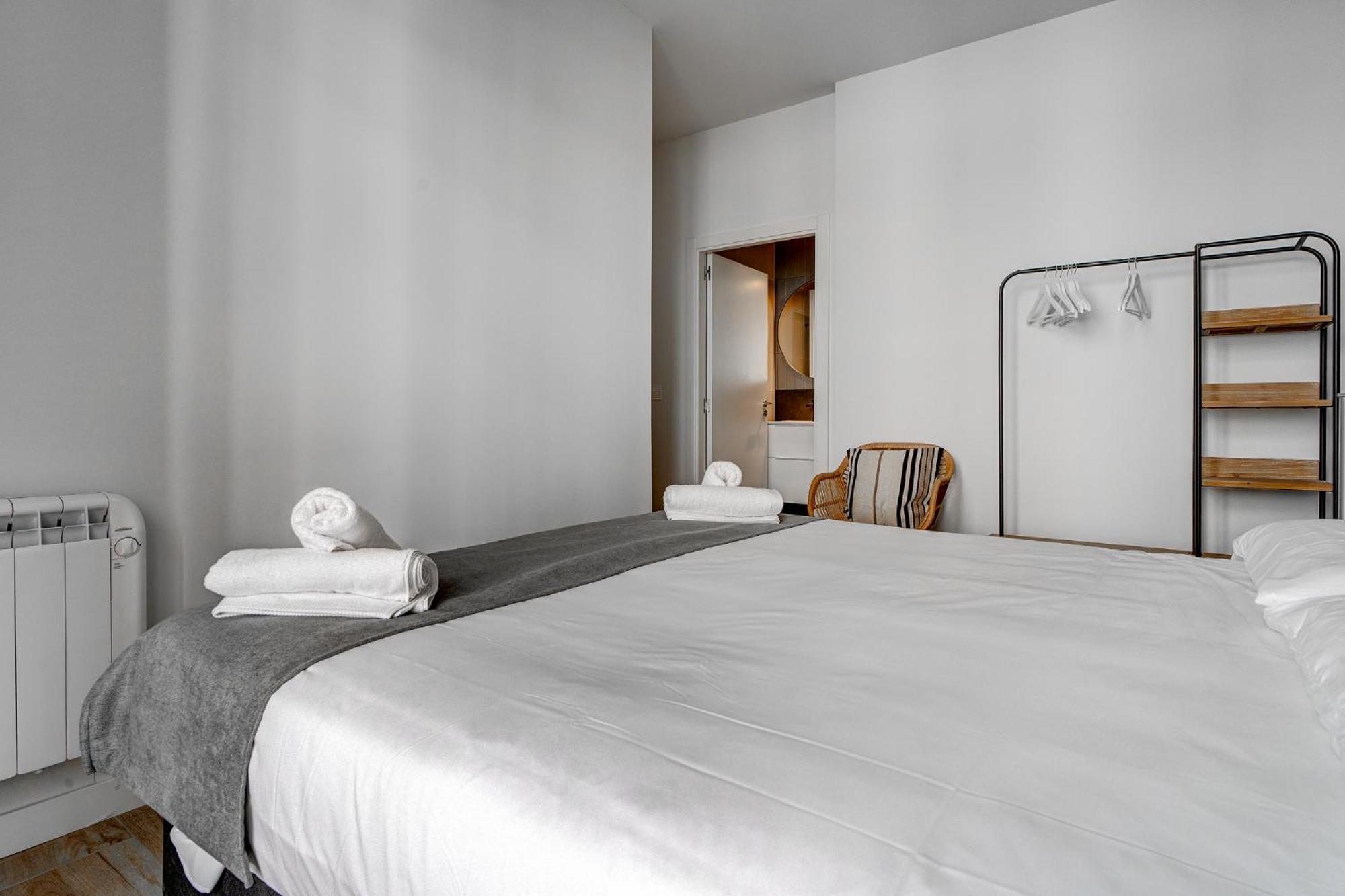 Apartamentos Gran Via By Sanse Holidays San Sebastian Ngoại thất bức ảnh