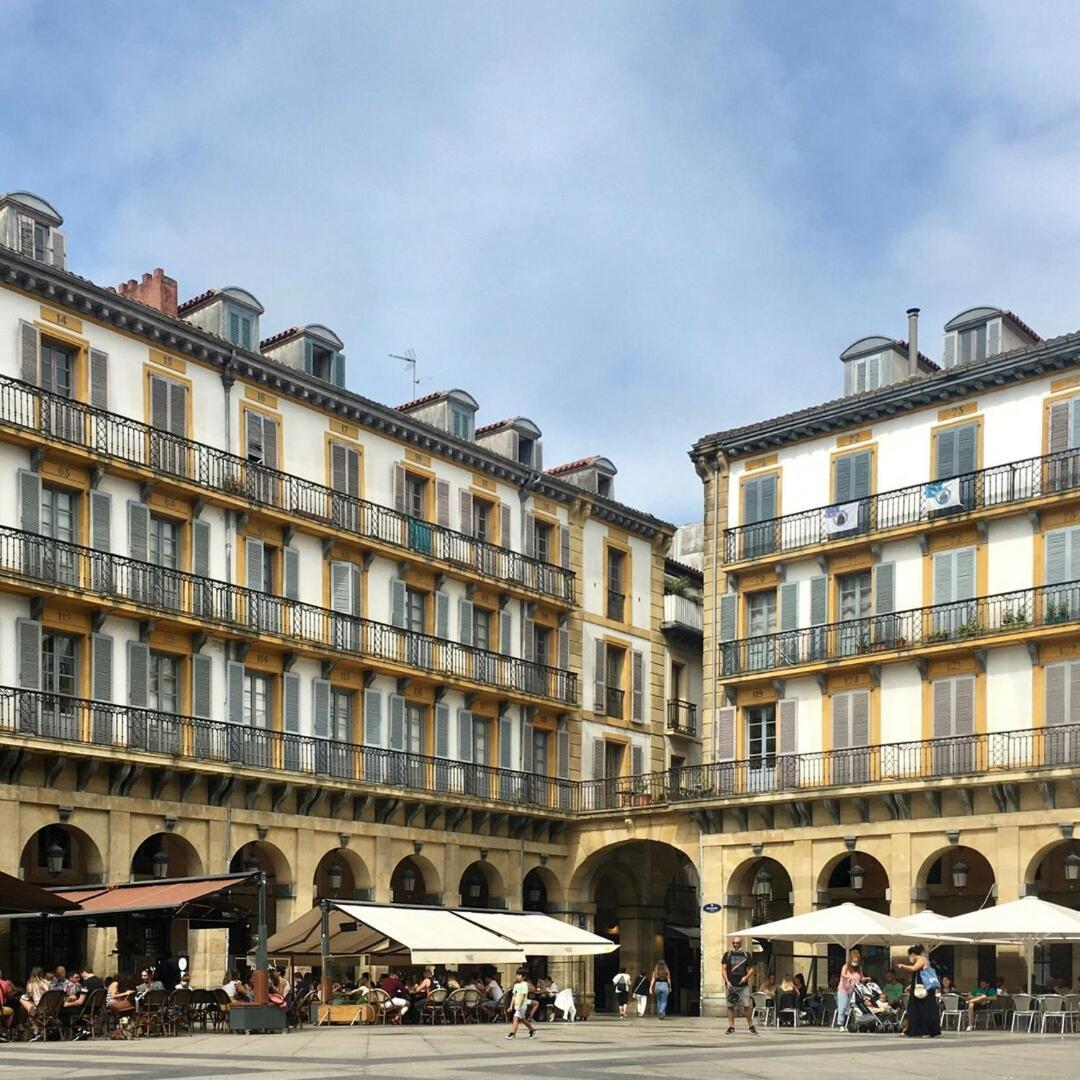 Apartamentos Gran Via By Sanse Holidays San Sebastian Ngoại thất bức ảnh